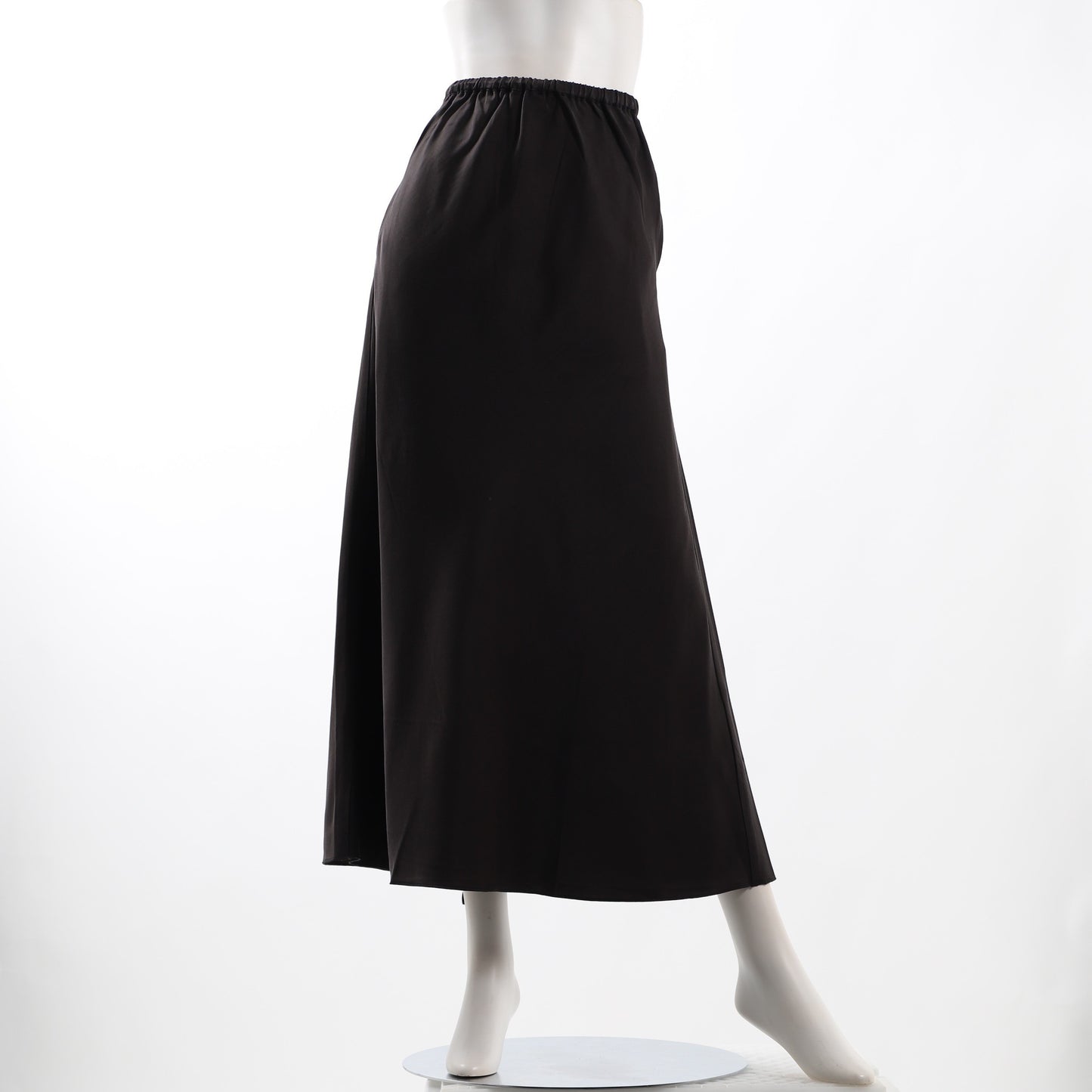 光沢サテン微フレアナローシルエットスカート
