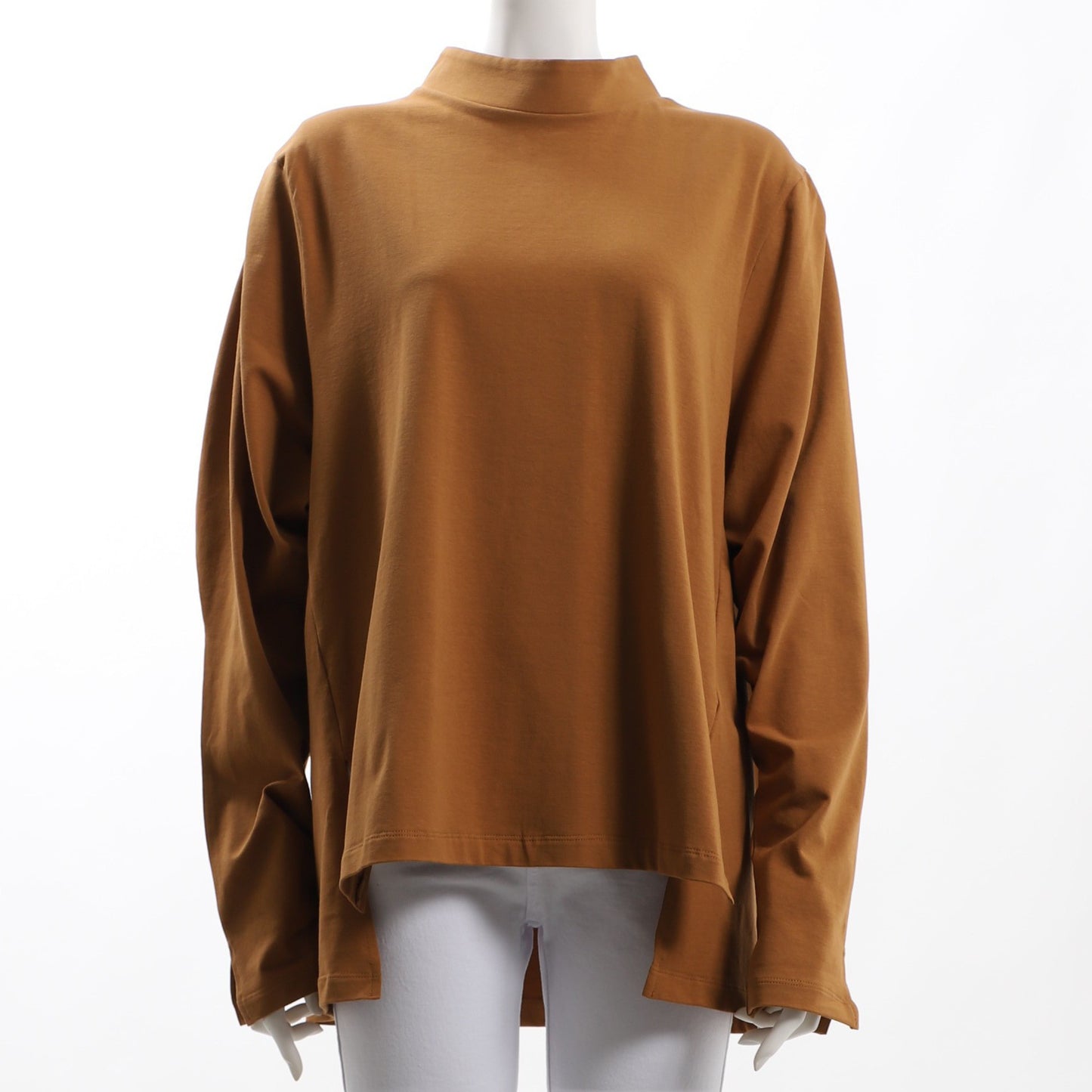 バックボタン付きスリットカットソー