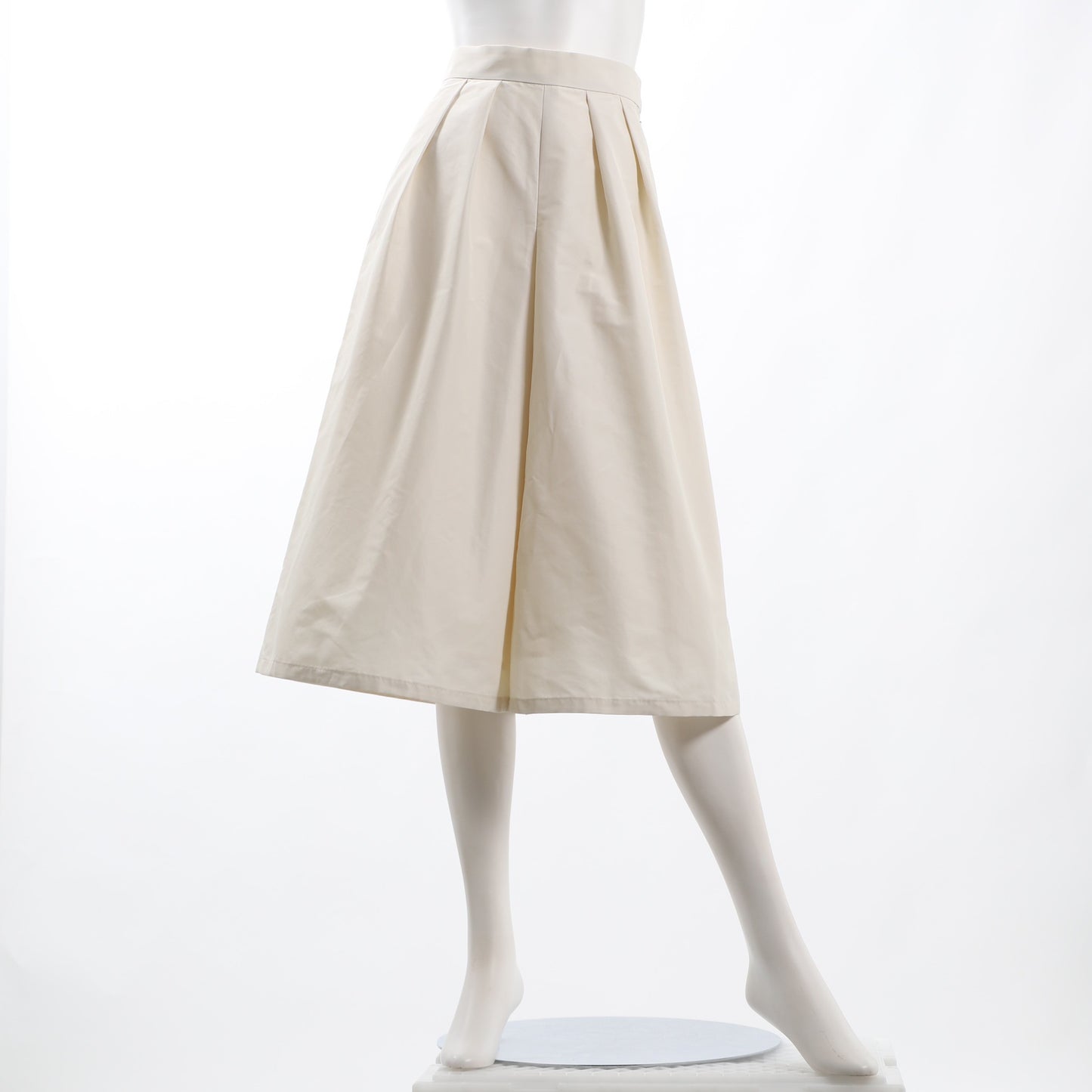 タフタタック入りパンツ