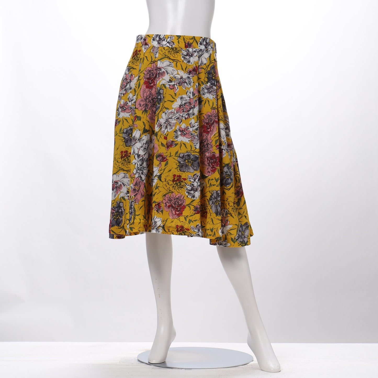 タック入り花柄フレアスカート