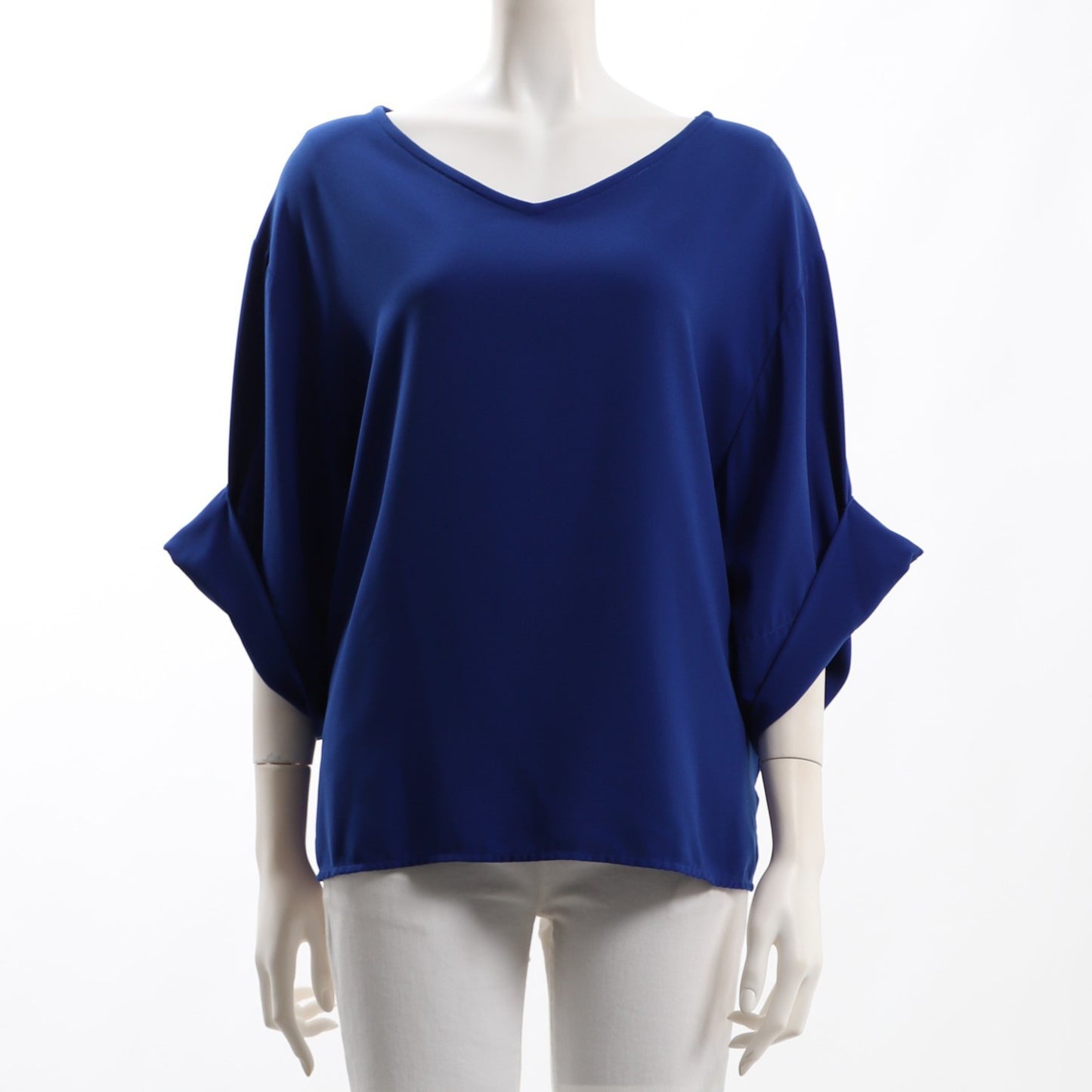 抜き襟ボリューム袖ブラウス