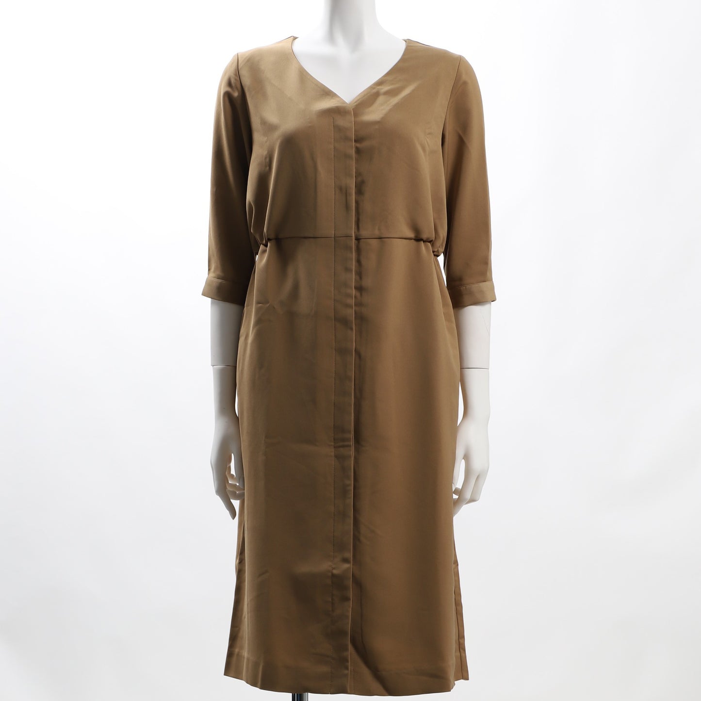 Vネックシンプルワンピース