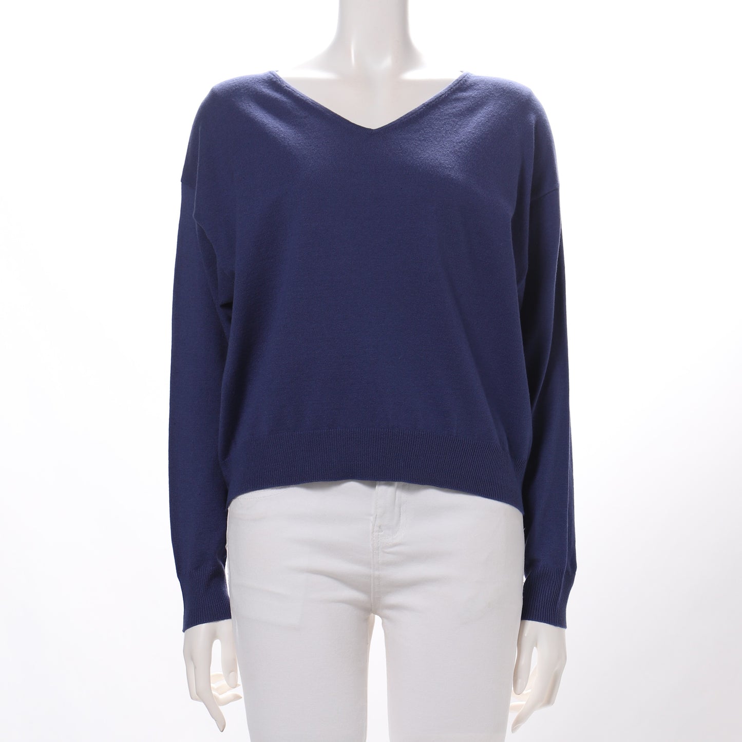 ドロップショルダーVネックニット