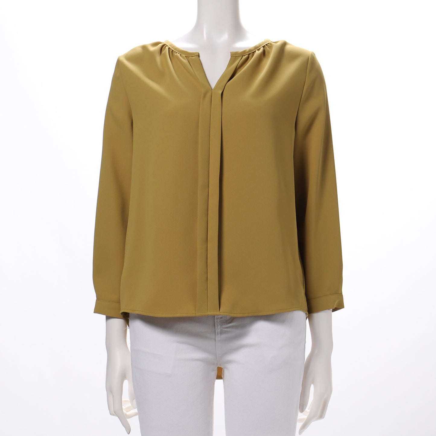 裾前後差タックブラウス