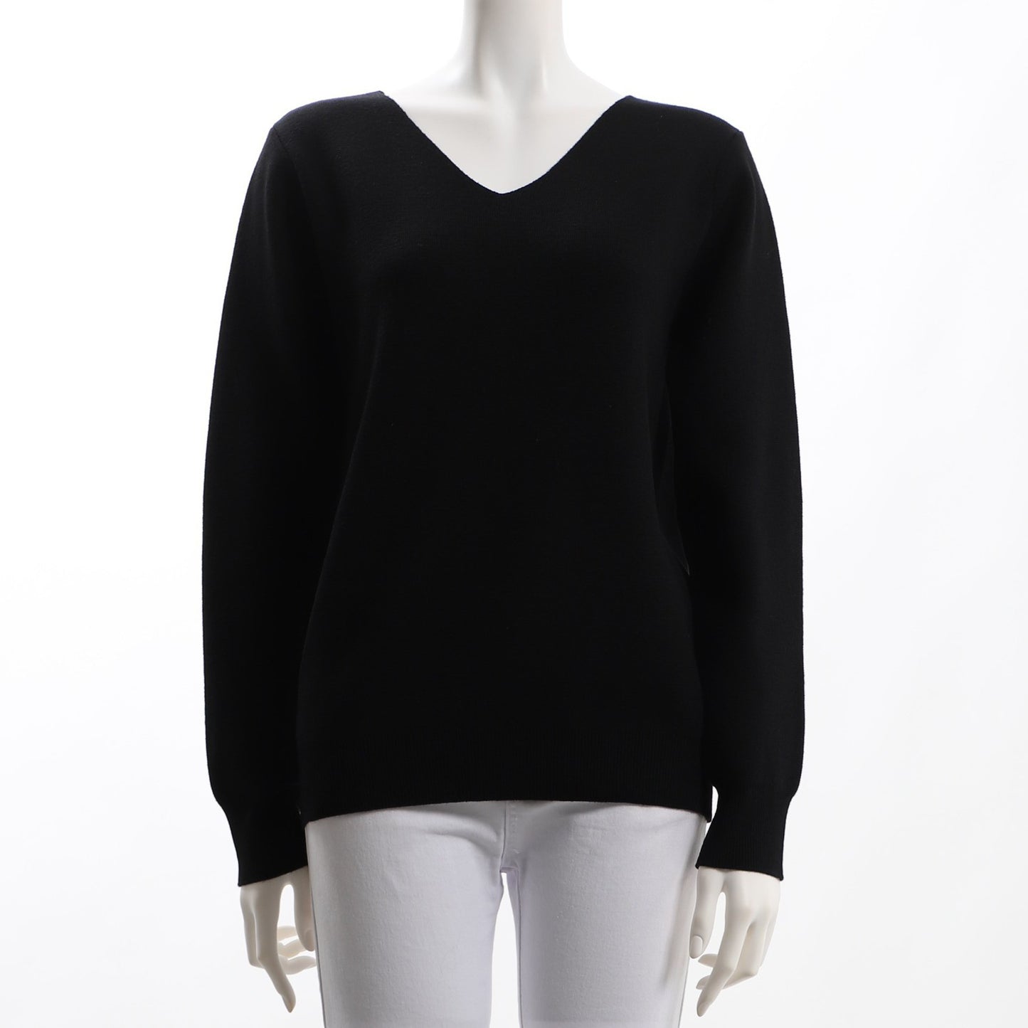 シンプルVネックニット