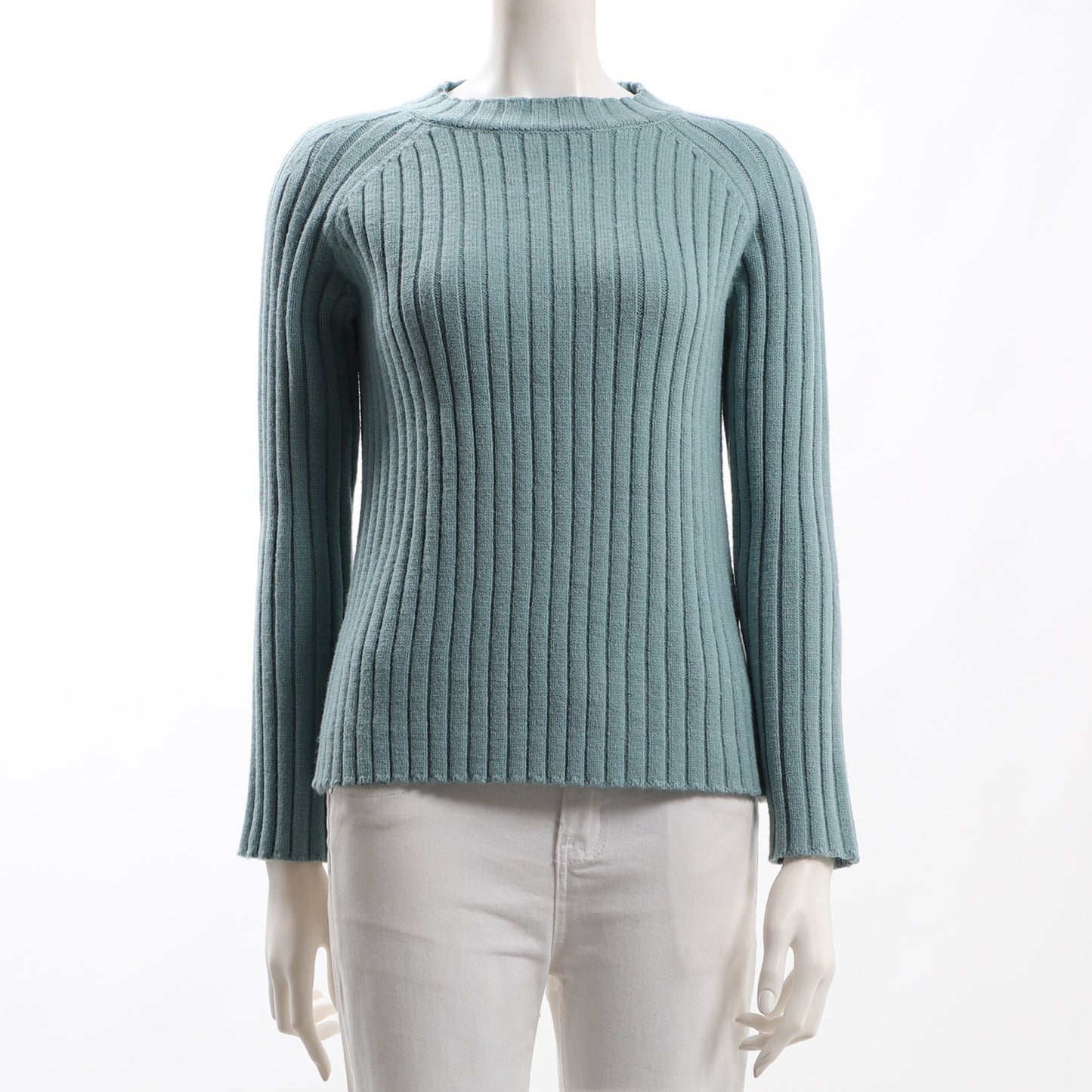 詰まったネックデザインラグランリブニット