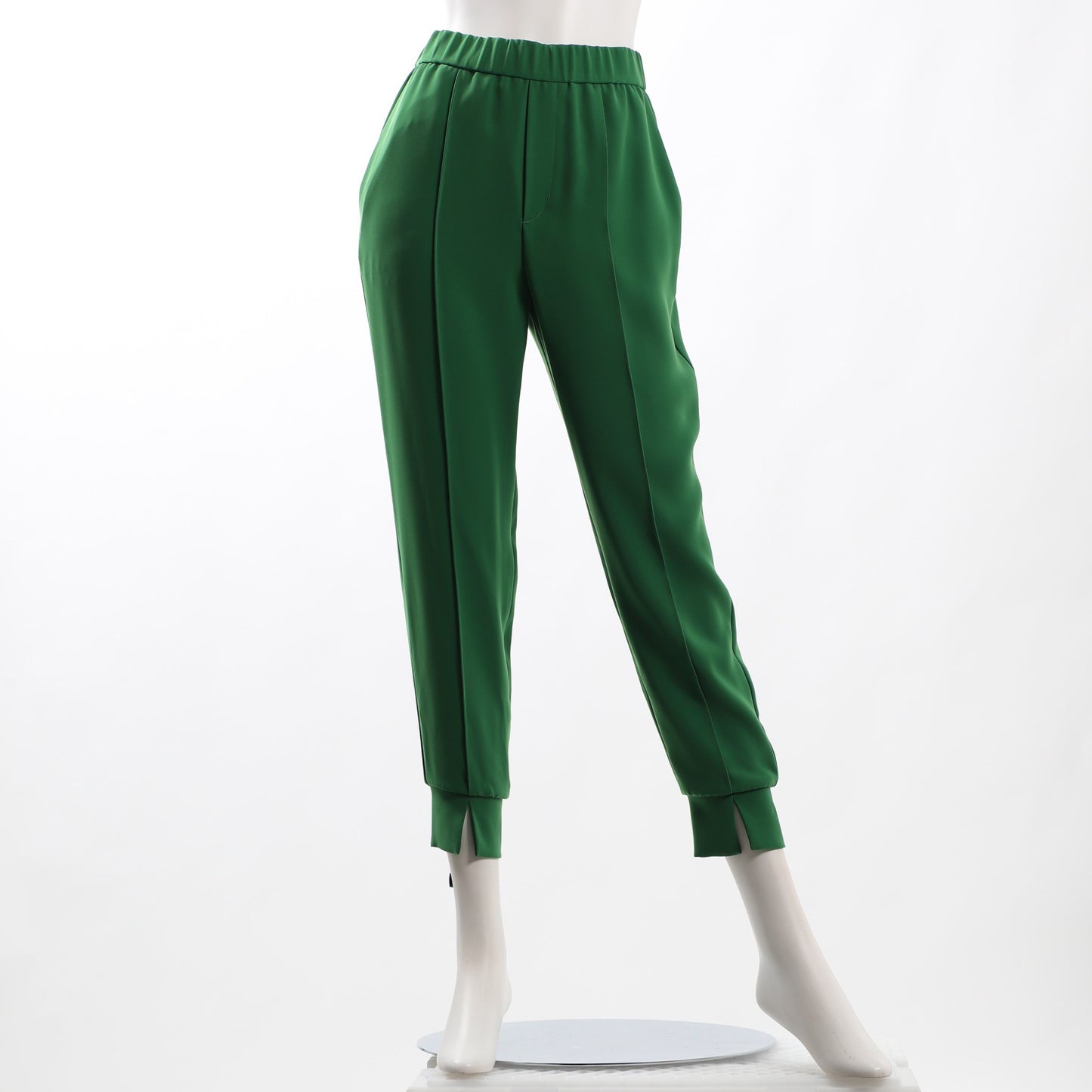 フロントスリットテーパードパンツ