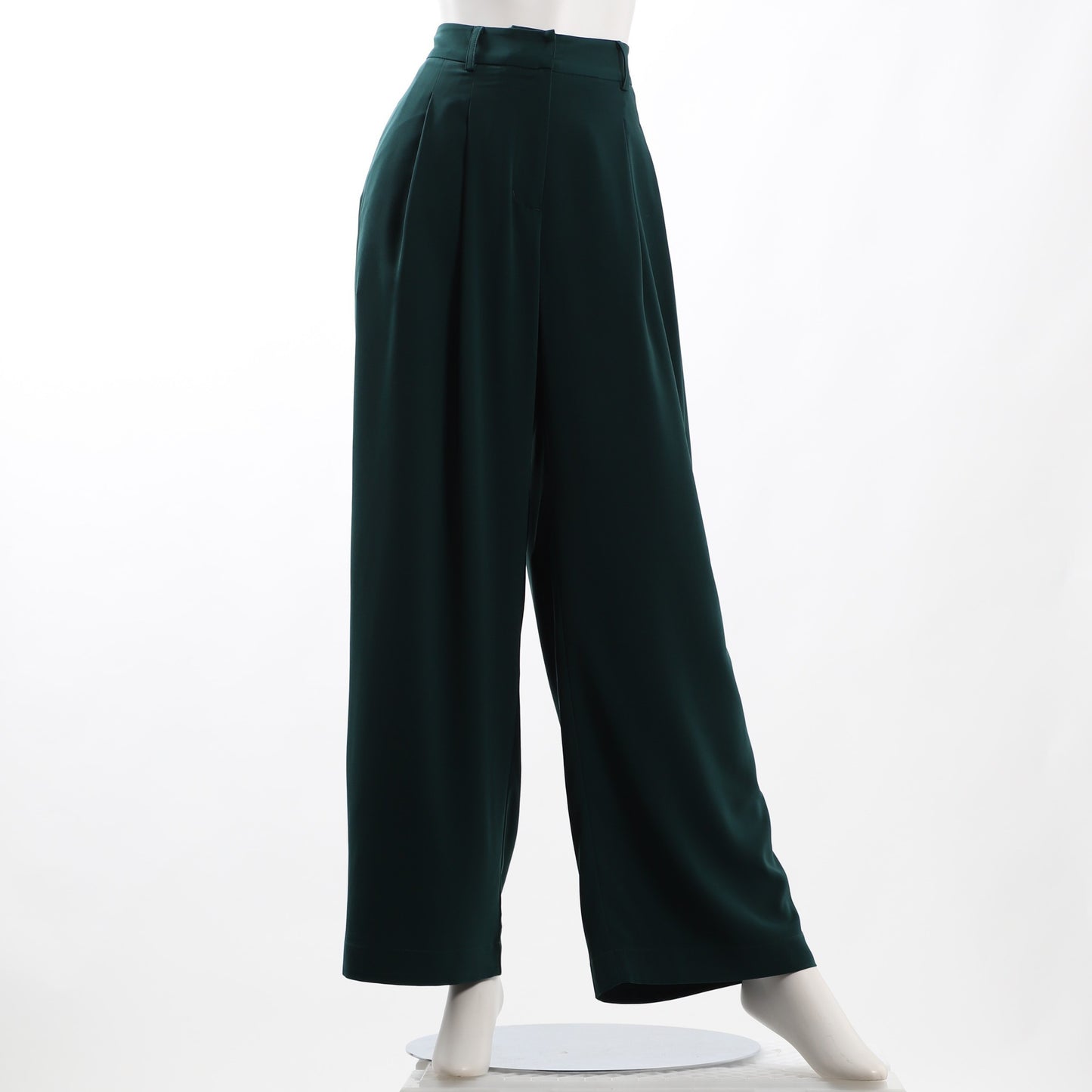 ツータックワイドパンツ