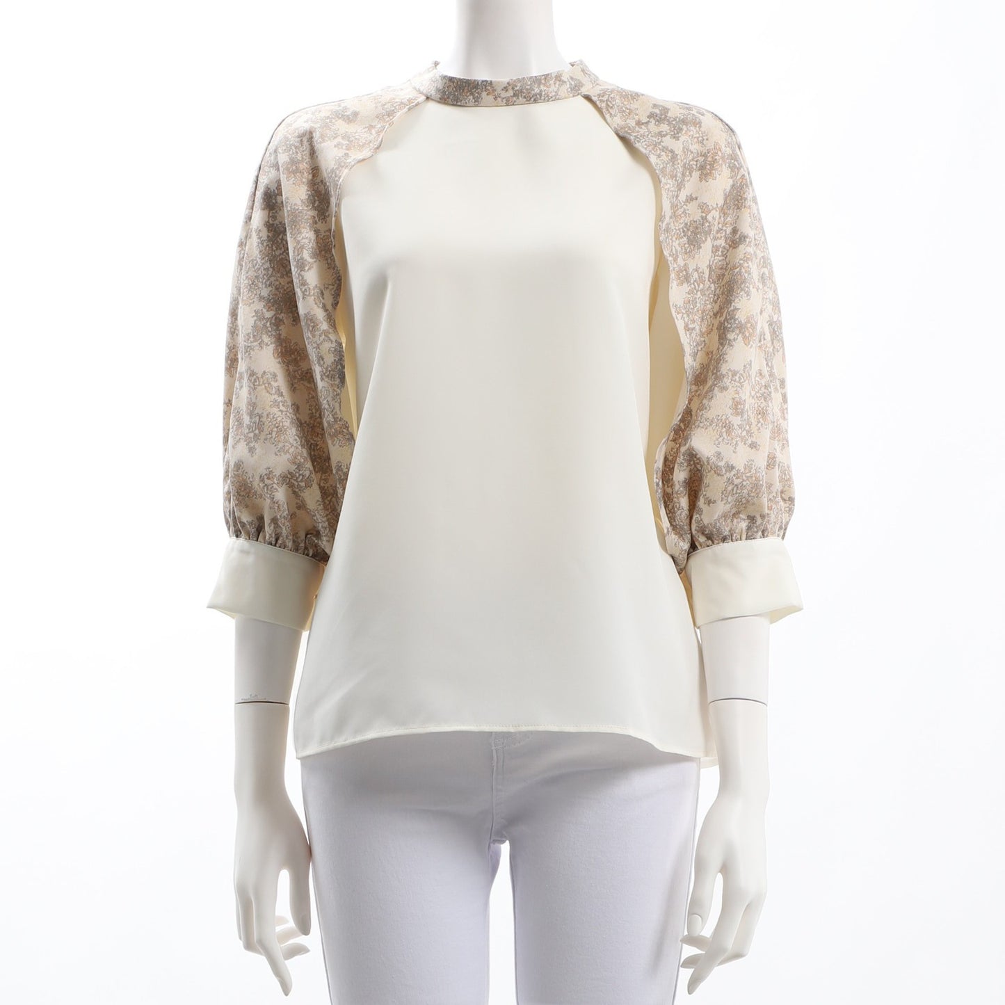 レイヤードスタンドネックブラウス