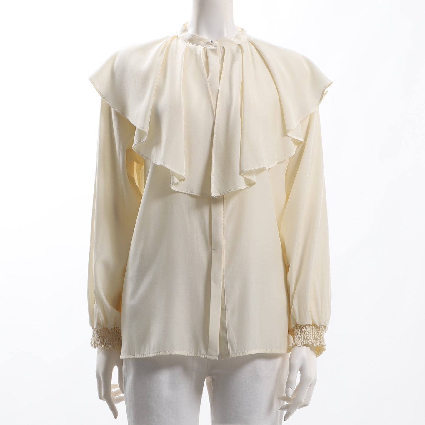 パールボタンフリルカラーブラウス