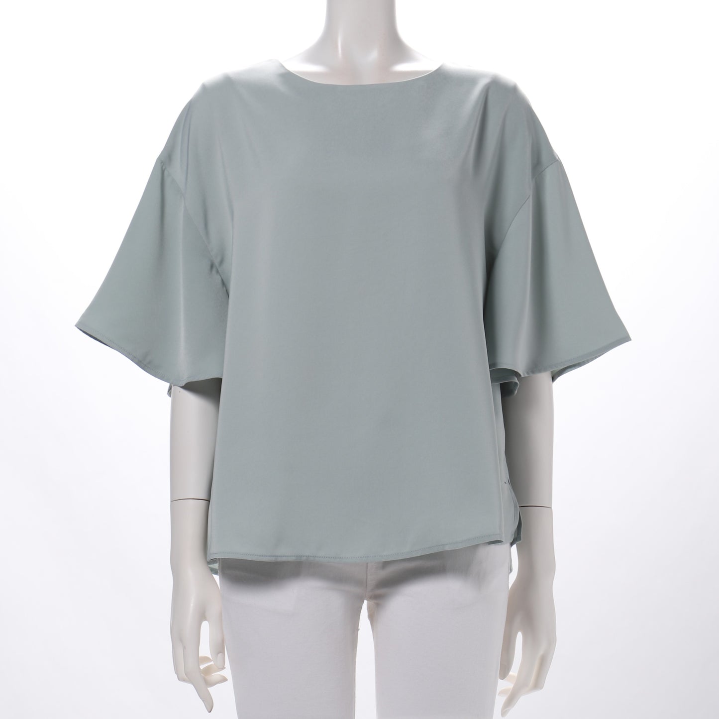 バックボタンフレアスリーブブラウス