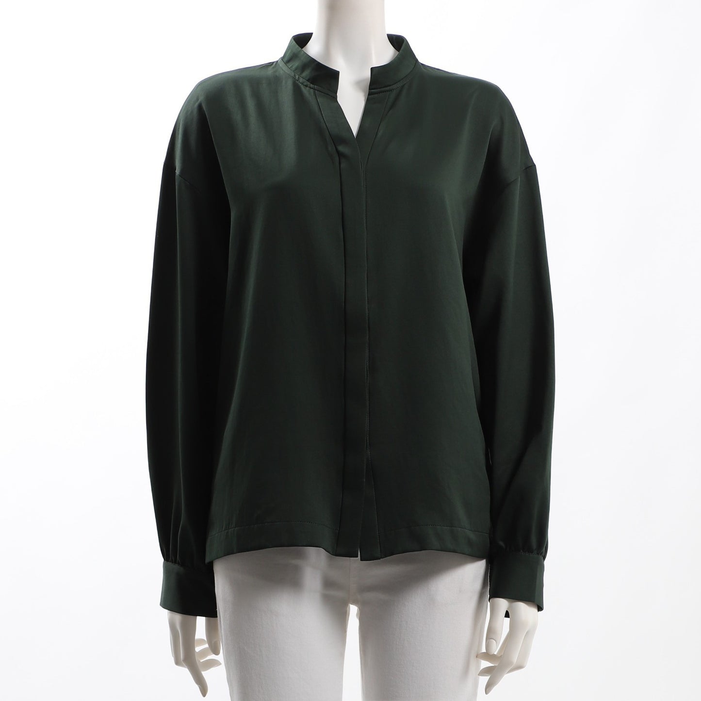 オープンフロントネックブラウス