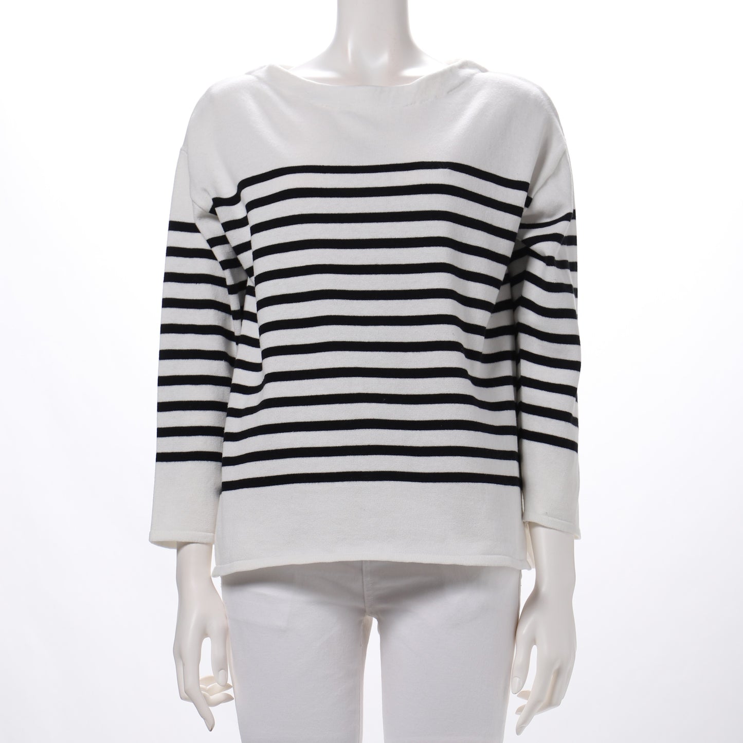 ドロップショルダー柄ニット