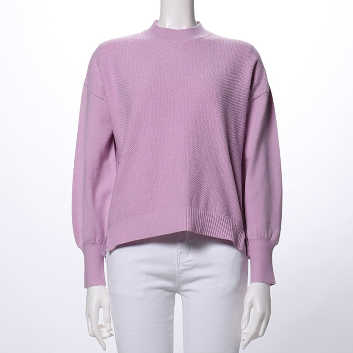 バックテールデザインニット