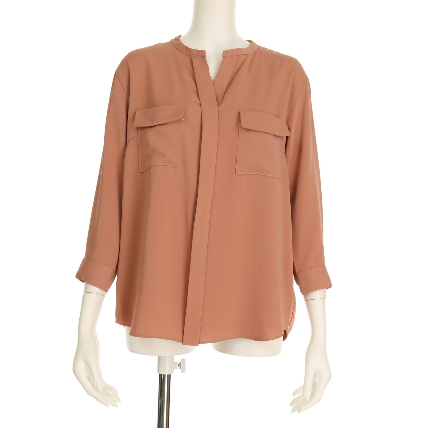 ポケットデザインブラウス