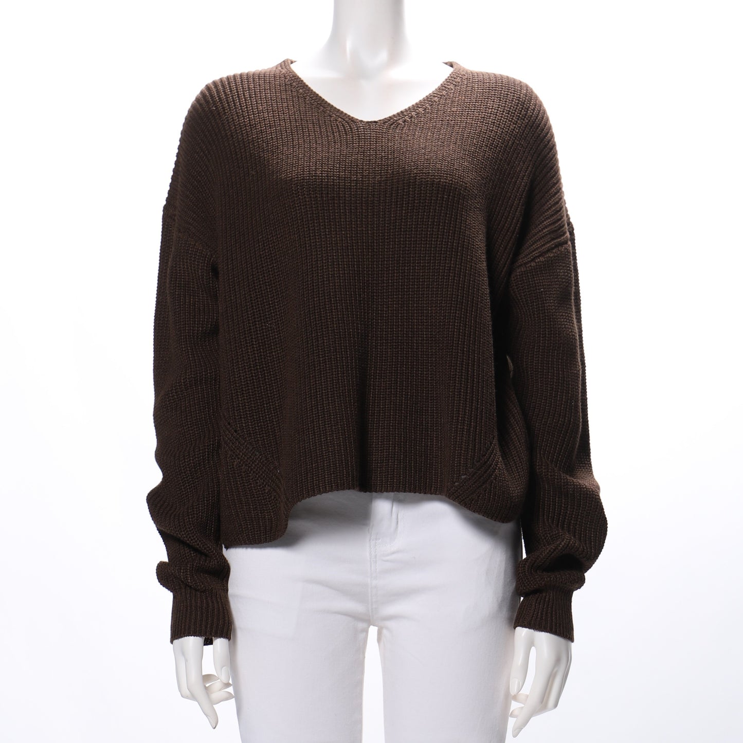 ミドルゲージVネックニット