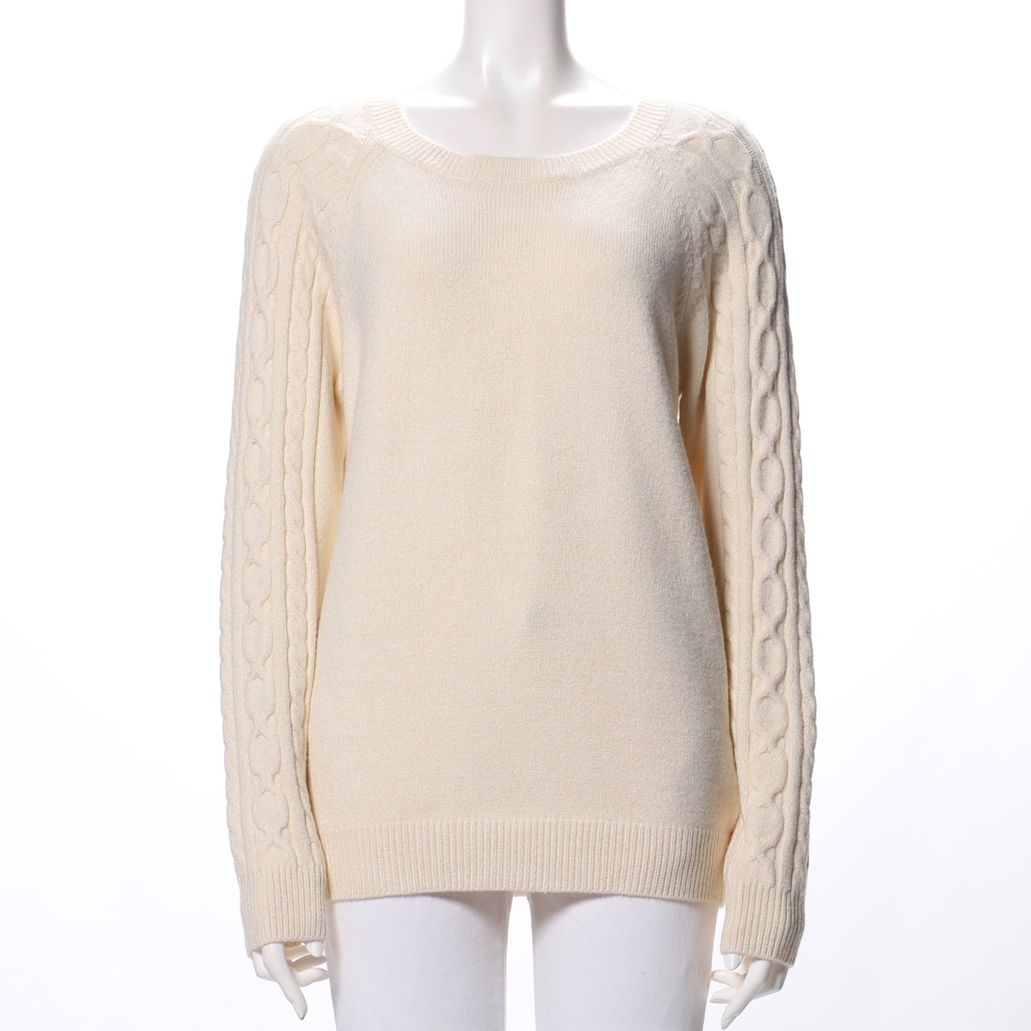 袖ケーブル編みニット