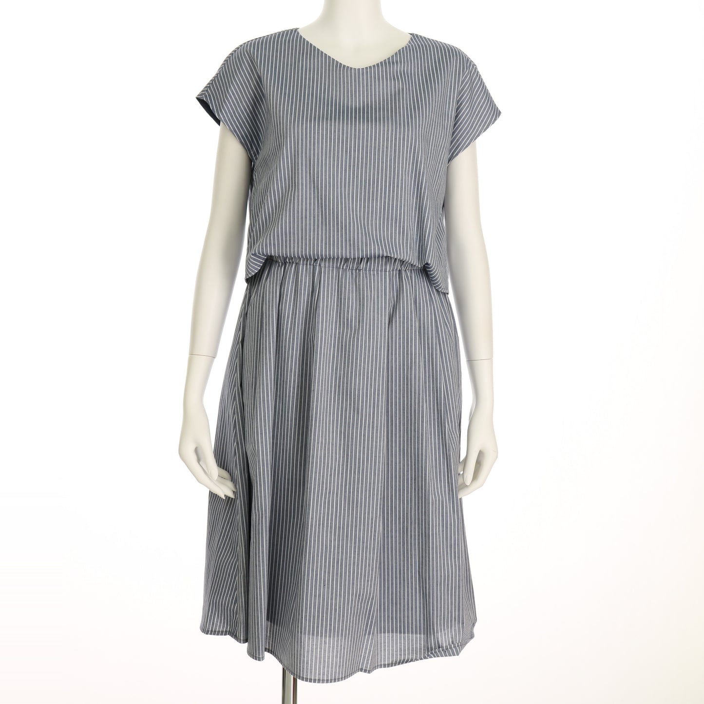 ストライプ柄セットアップ風ワンピース