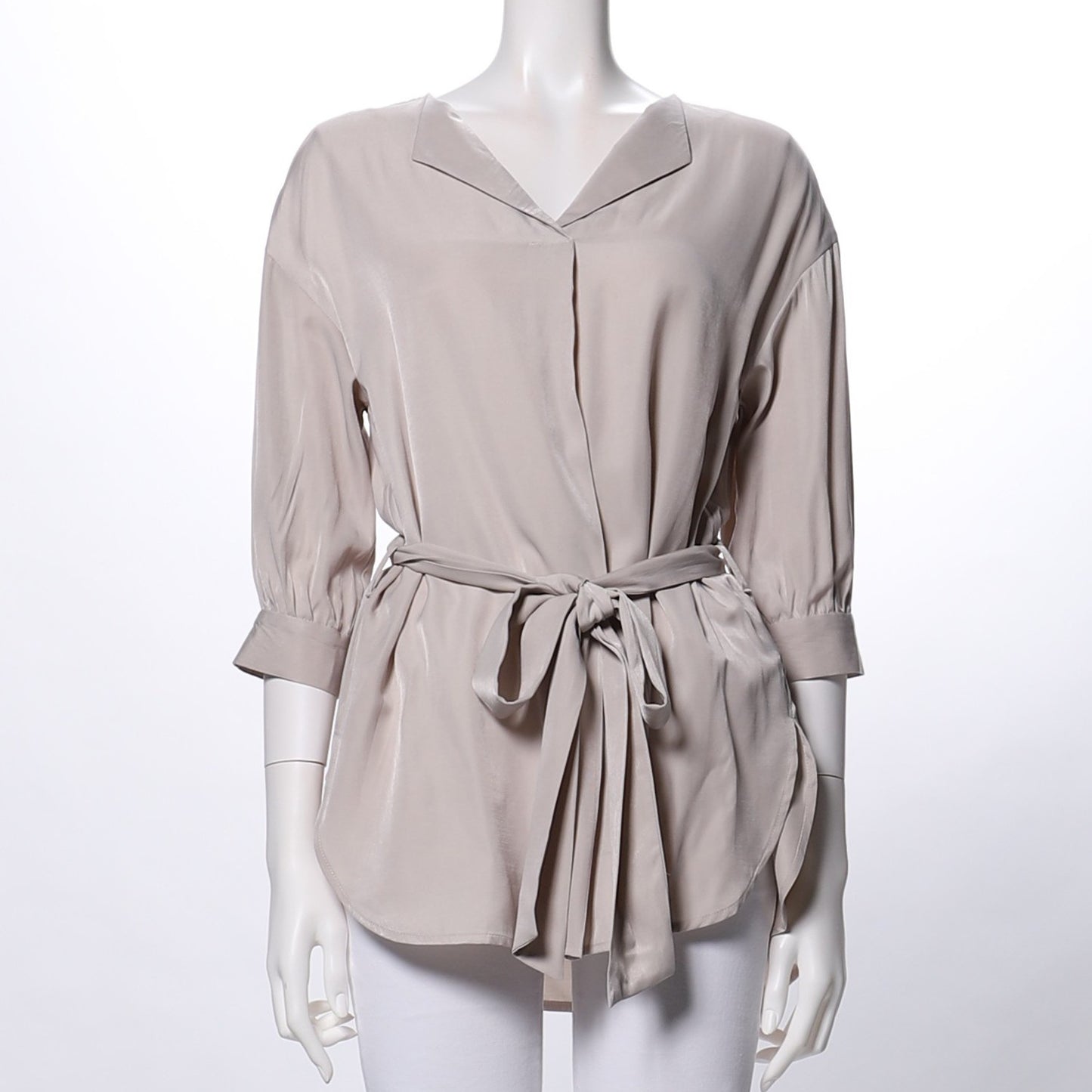 ウエストリボン付きオープンフロントネックブラウス