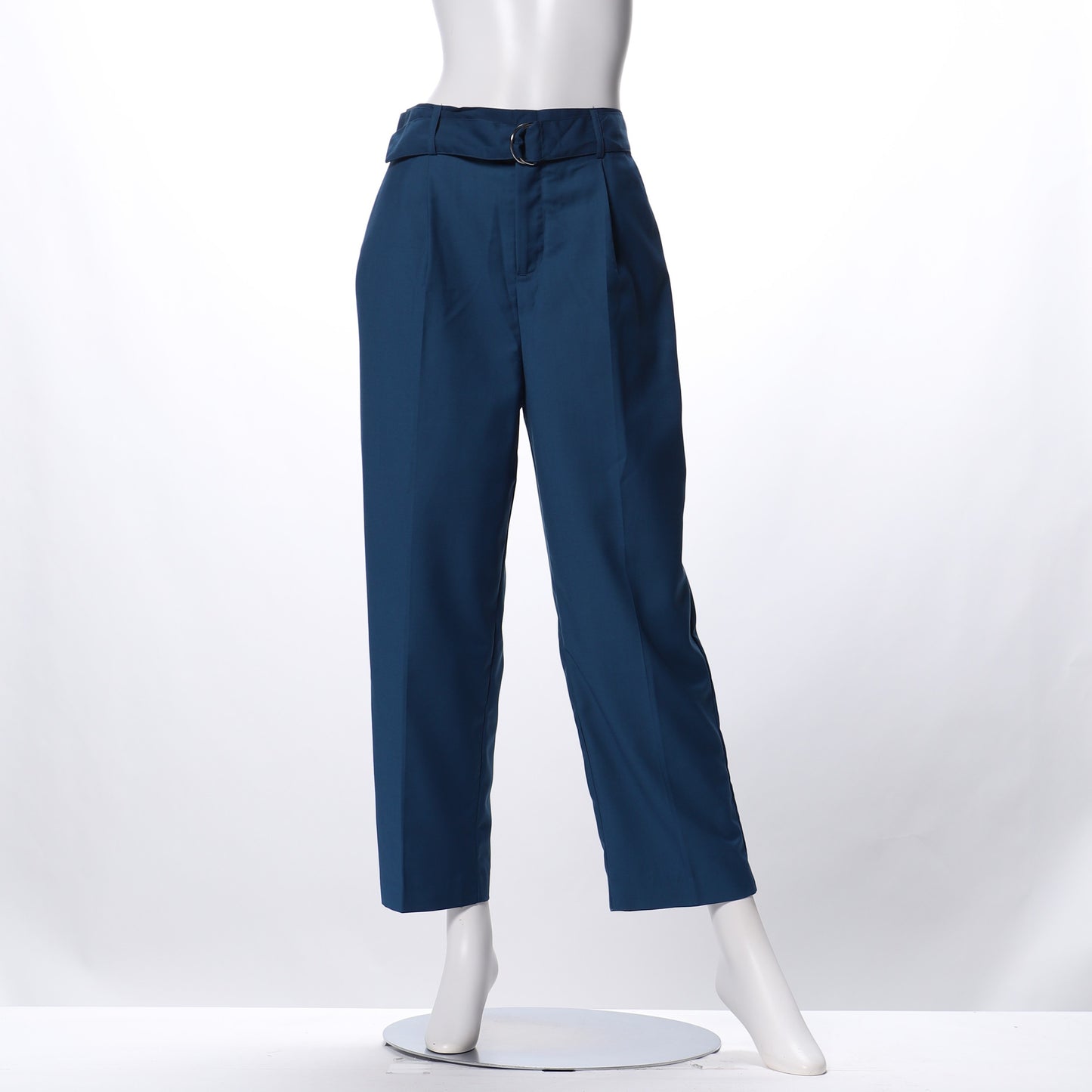 ベルト付き薄手テーパードパンツ