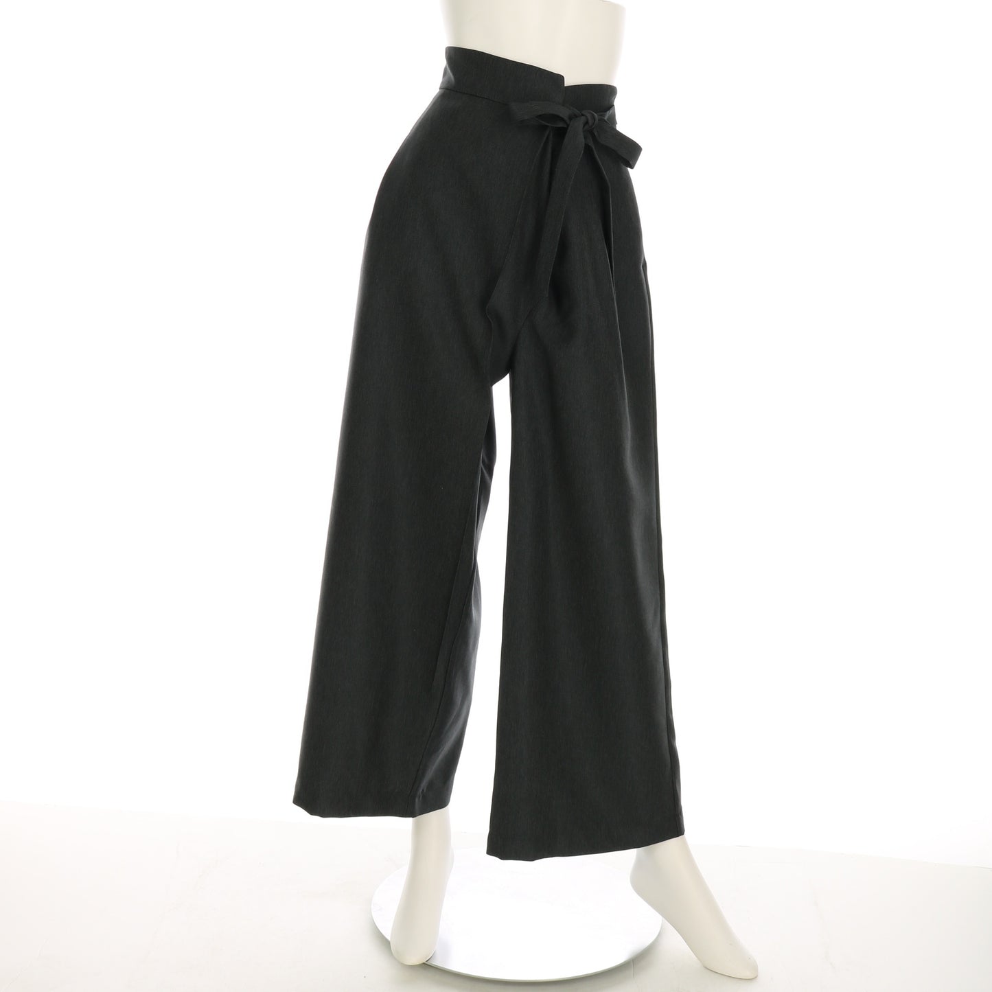 サイドリボンラップ風ワイドパンツ