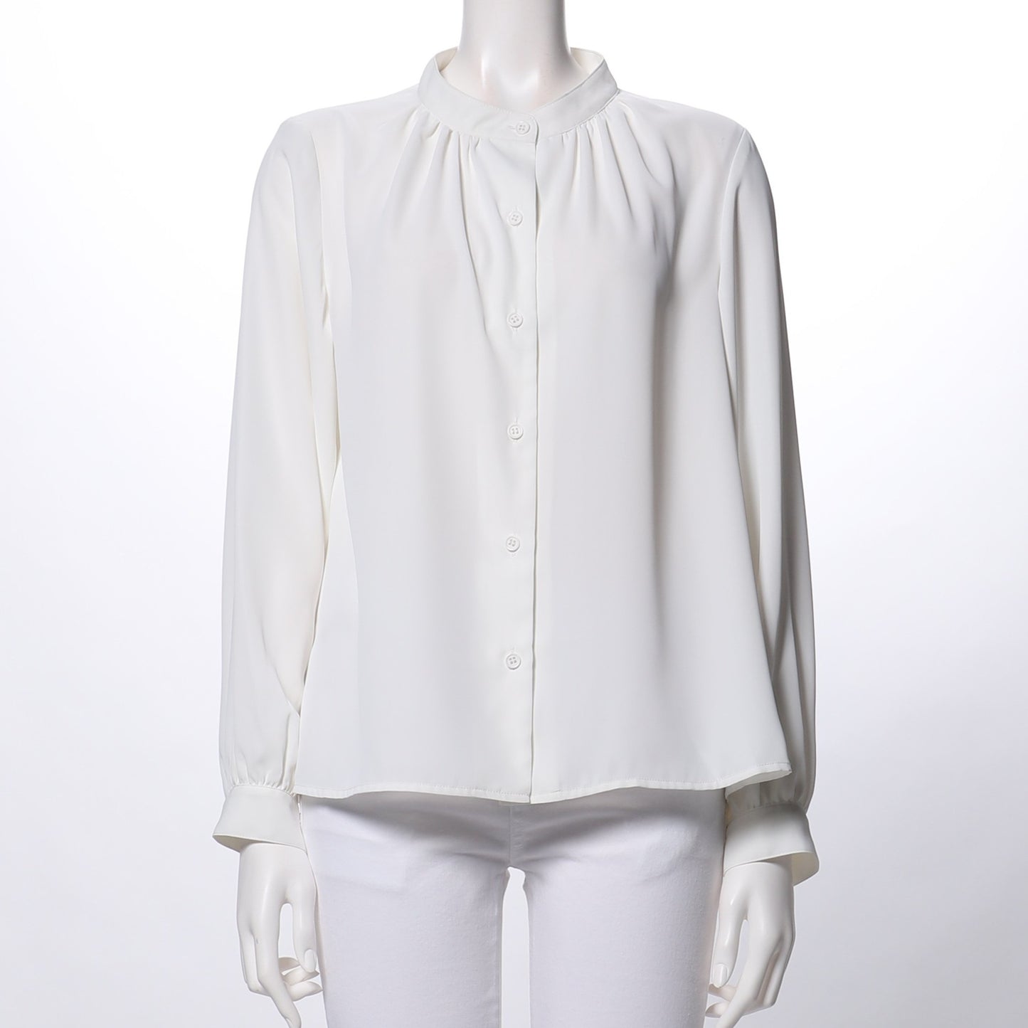 クルーネックギャザーフロントボタンブラウス