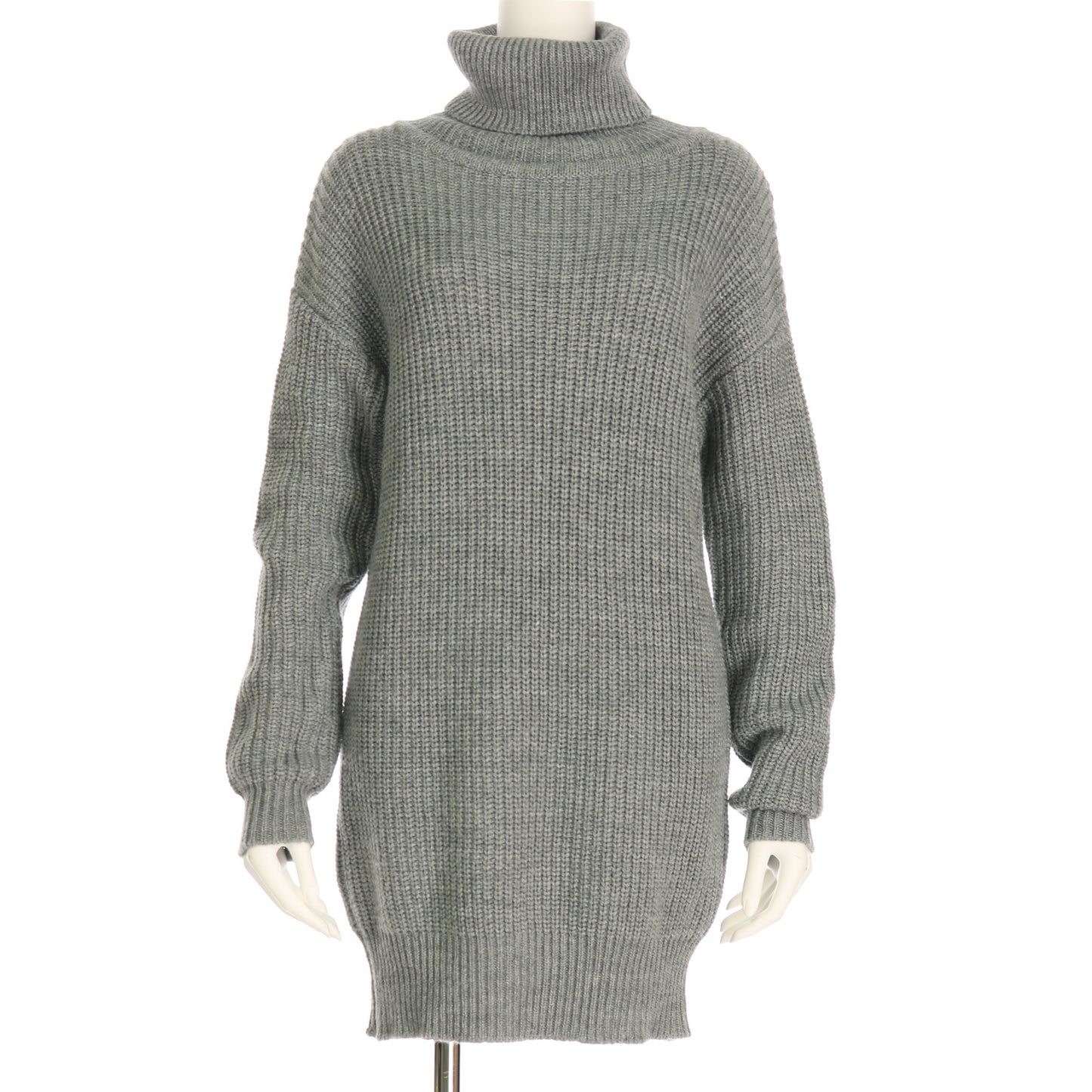 長め丈タートルネックニット