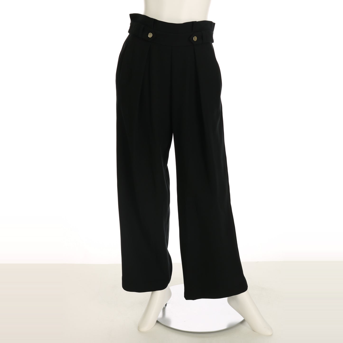 フロントボタンタック入りワイドパンツ