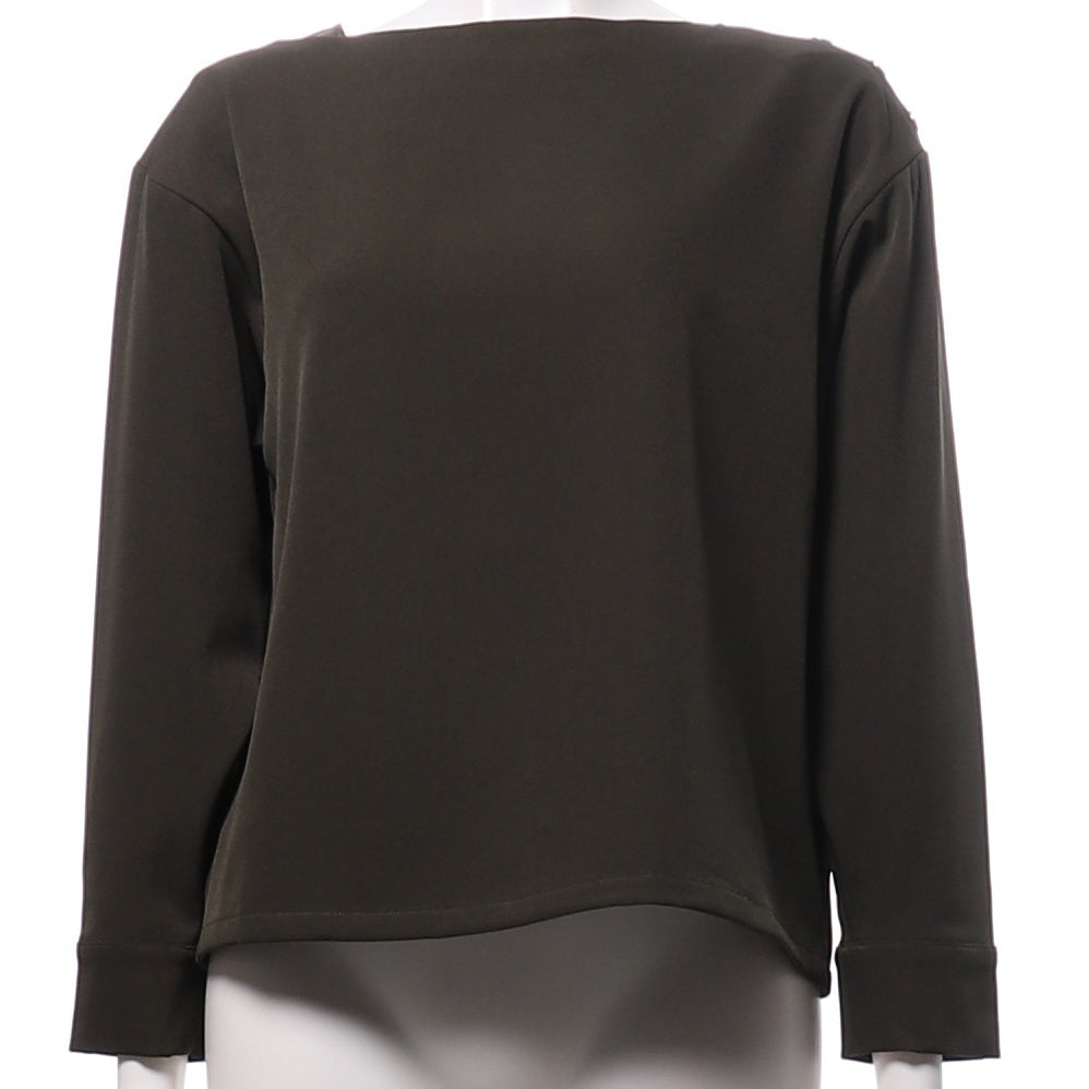 ショルダーボタンブラウス