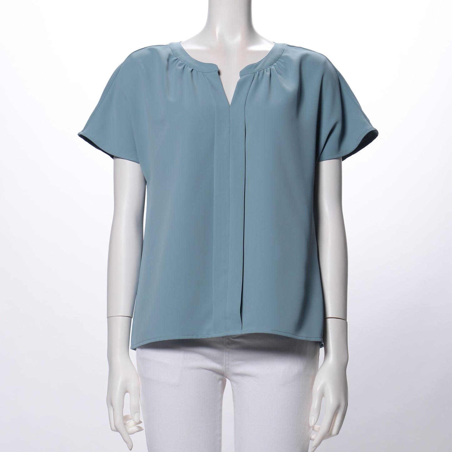 キーネックタックブラウス