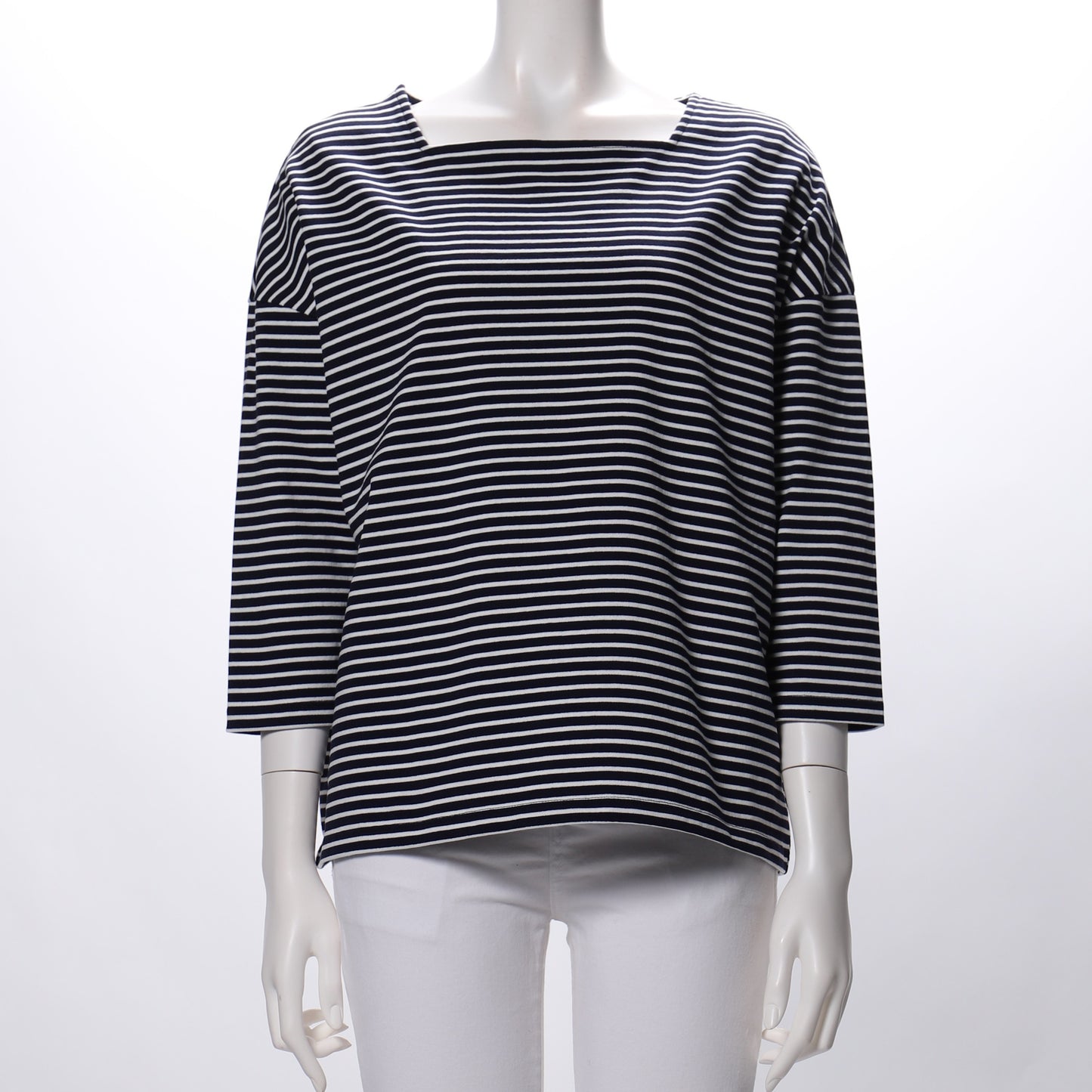 ゆったりシルエットスクエアネックカットソー