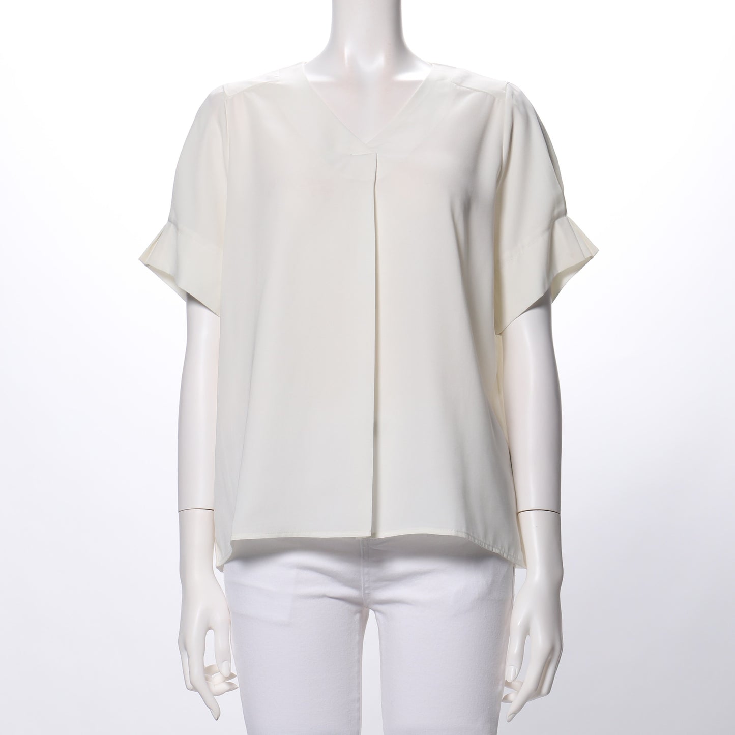 フロントタック入りVネックブラウス