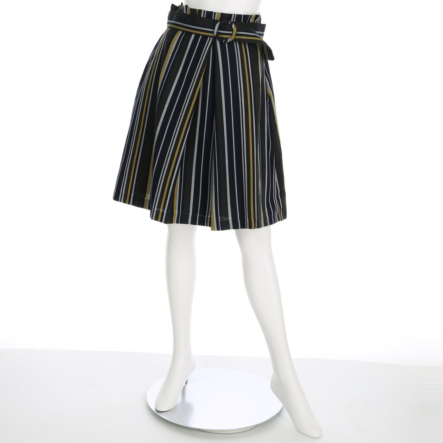 ストライプ柄ベルトアクセントスカート
