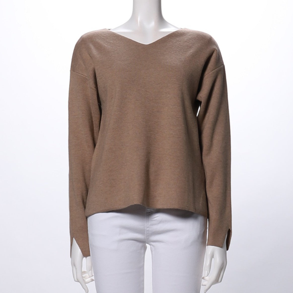 スリット付きVネックニット