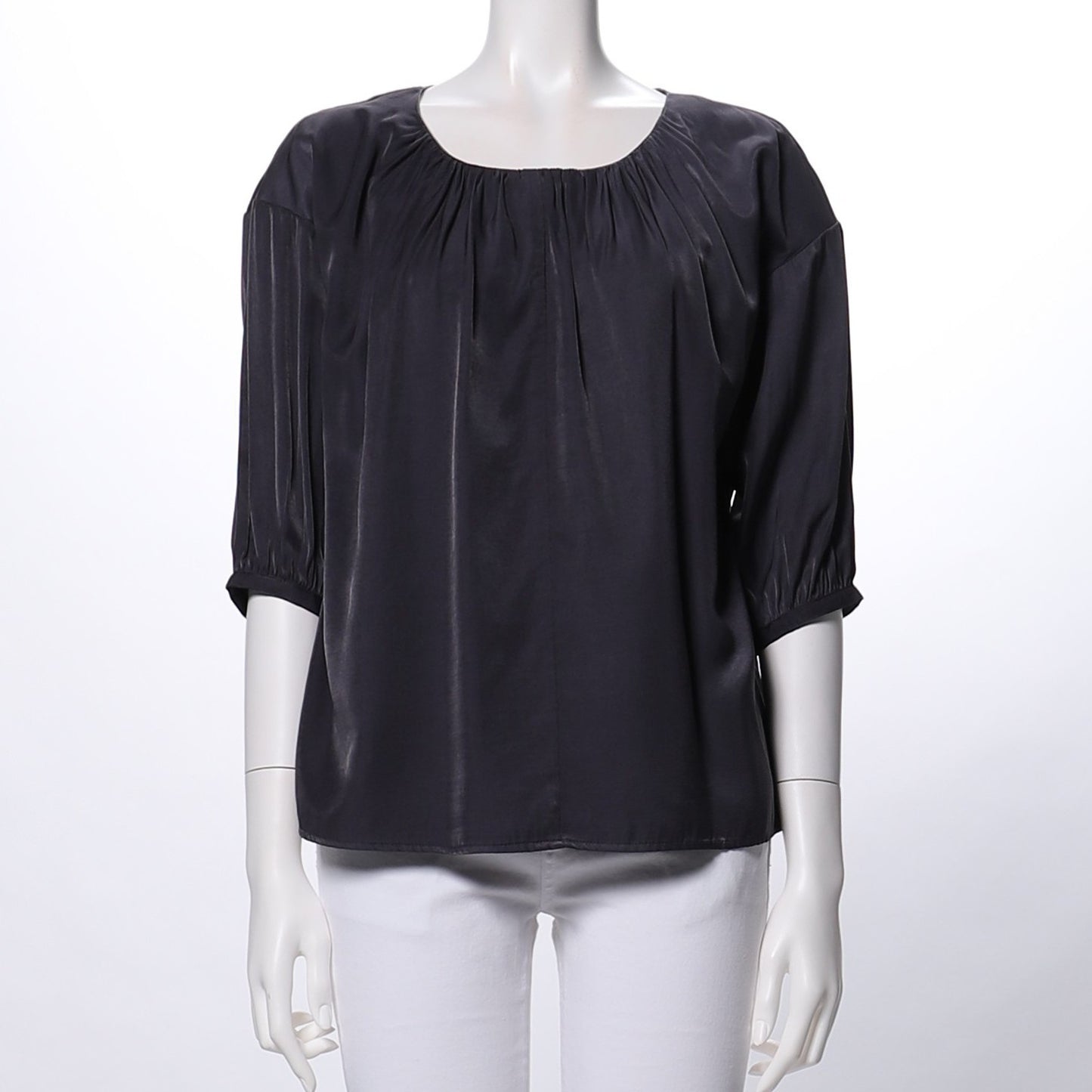 ギャザードネックブラウス