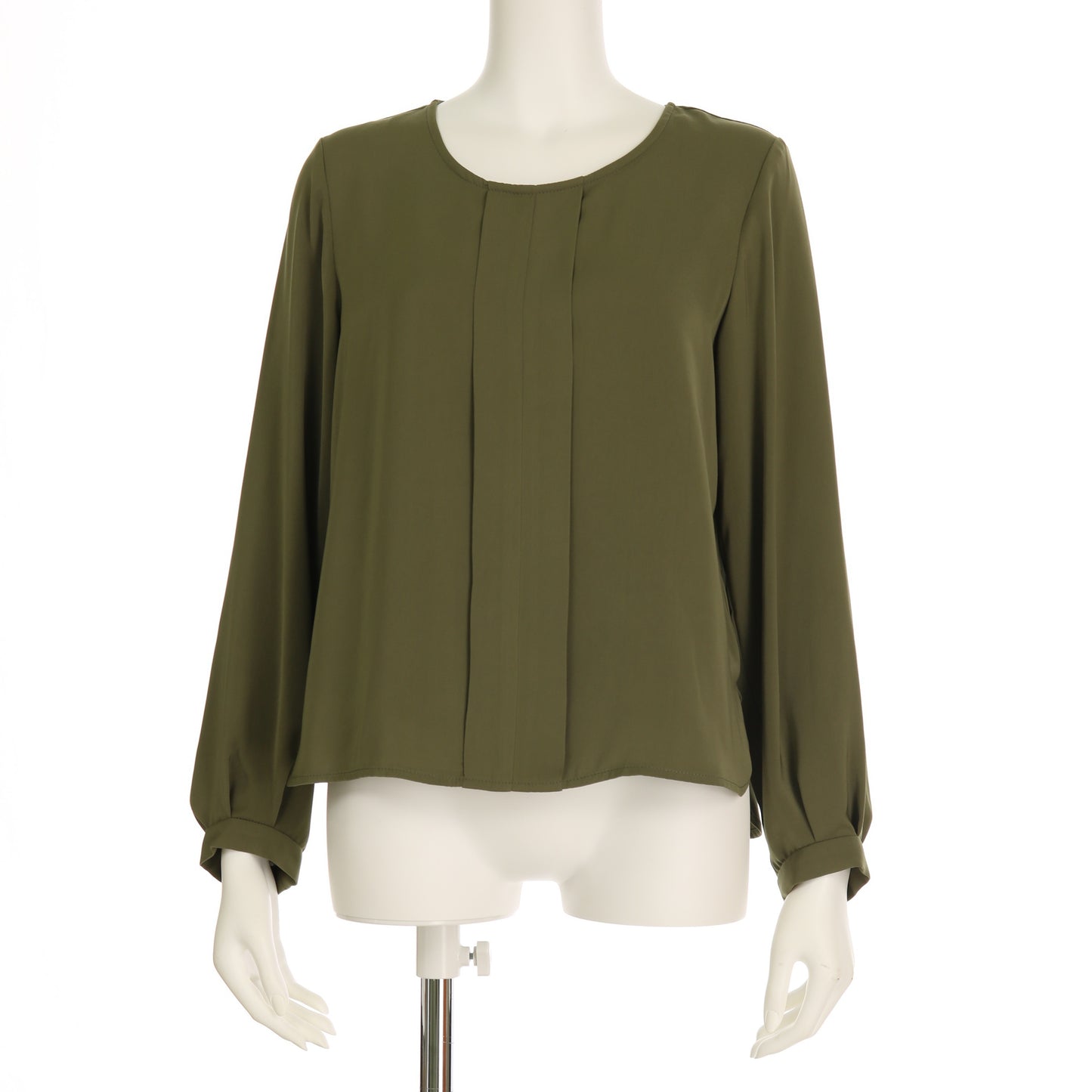 シンプルシルエットブラウス