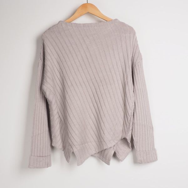 アシンメトリーリブトップス