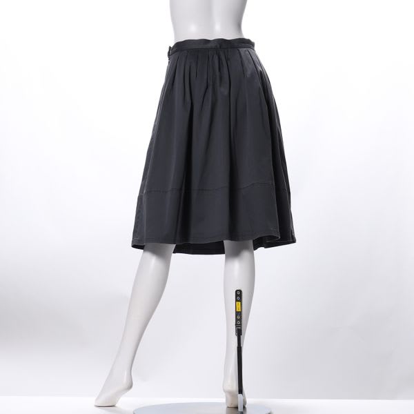 裾切り替えギャザーフレアスカート