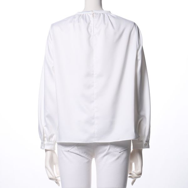 ギャザーネックブラウス