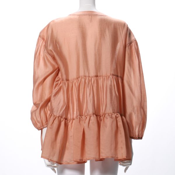 シアーティアードブラウス