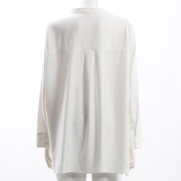 後ろ丈長めゆったりシルエットブラウス