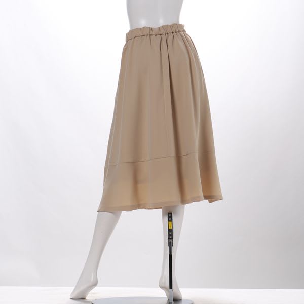 切り替えデザインフレアスカート
