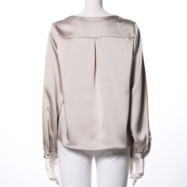 Vネックフロントボタンデザインブラウス