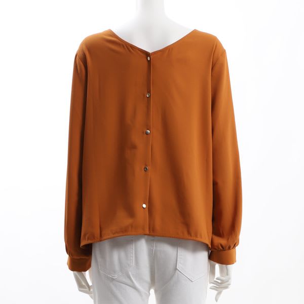 バックスタイル金ボタン2wayブラウス