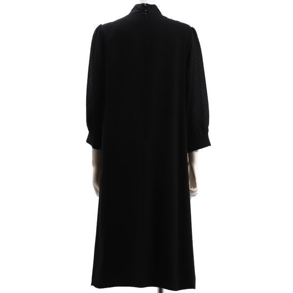 ドット柄Aラインワンピース