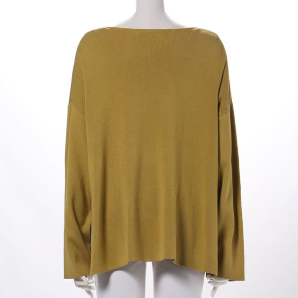 ルーズシルエットニット