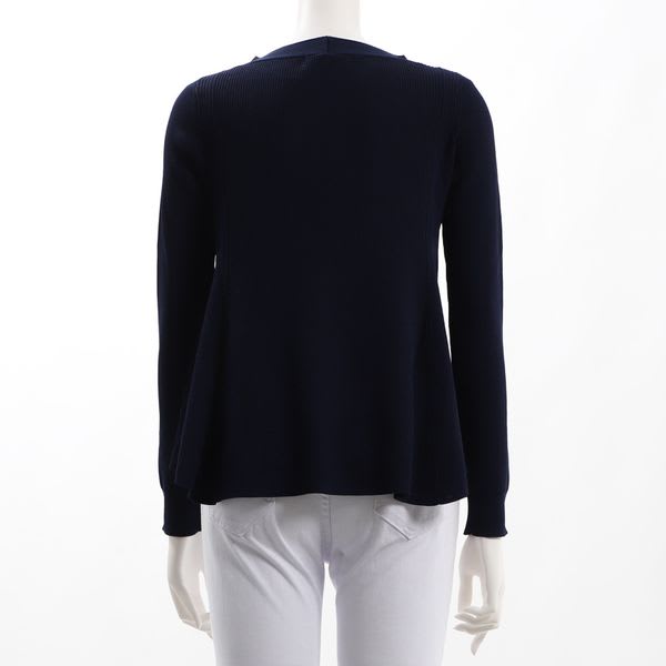 フレア裾クルーネックニット