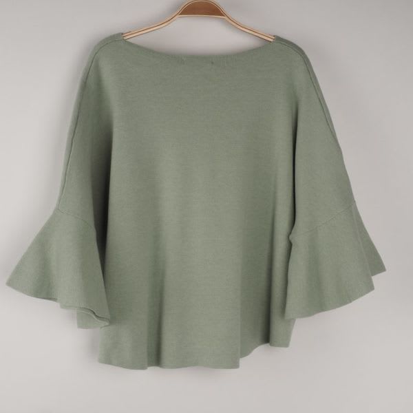 Vネックベルスリーブニット