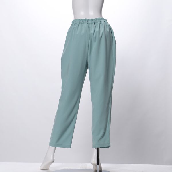 タック入りテーパードパンツ