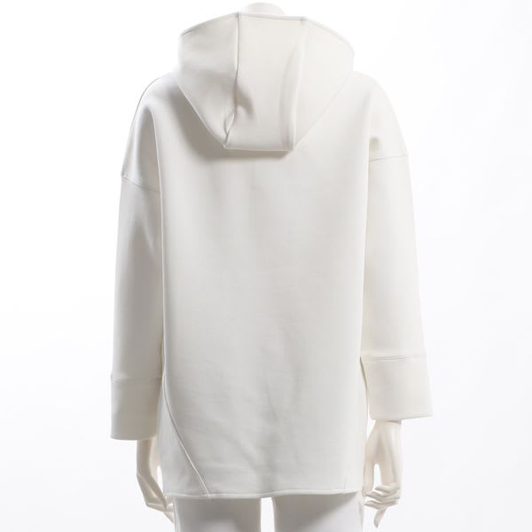 フード付きロングパーカ